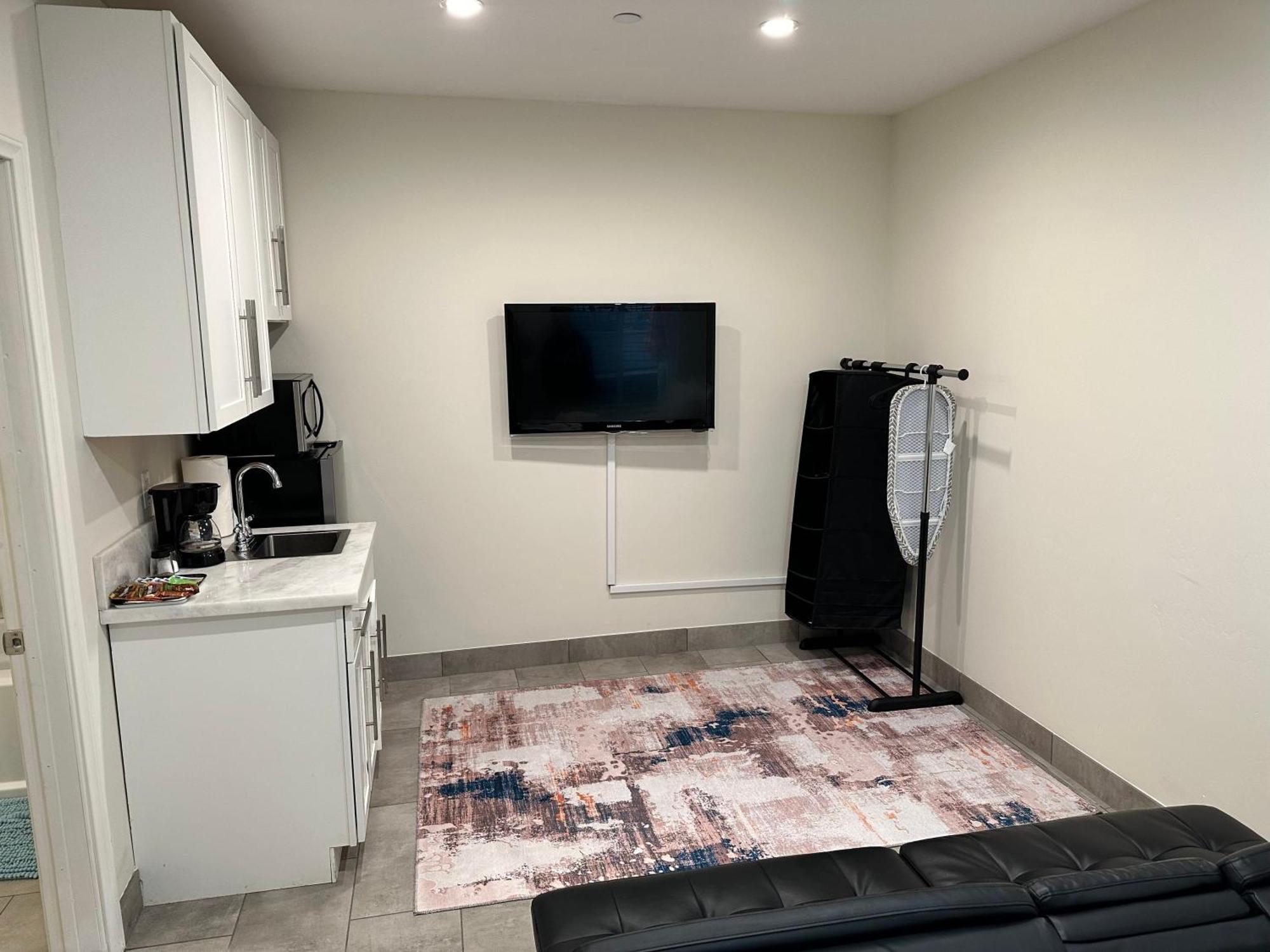 Studio With Private Entrance Next To Balboa Park 샌디에이고 외부 사진